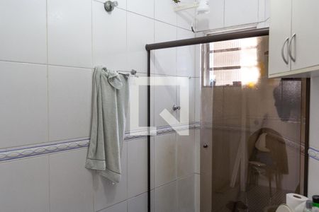 Casa à venda com 175m², 4 quartos e 2 vagasBanheiro da Suíte