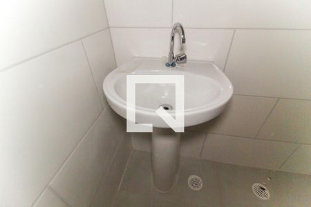 Casa para alugar com 35m², 2 quartos e sem vagaBanheiro