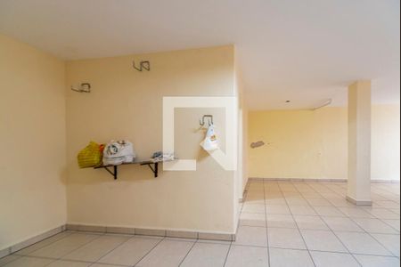 Casa à venda com 300m², 4 quartos e 4 vagas Casa à venda com 300m², 4 quartos e 4 vagasGaragem