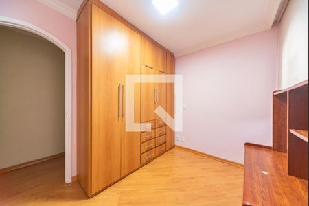 Casa à venda com 300m², 4 quartos e 4 vagas Casa à venda com 300m², 4 quartos e 4 vagasQuarto 3