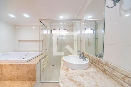 Casa à venda com 300m², 4 quartos e 4 vagas Casa à venda com 300m², 4 quartos e 4 vagasBanheiro do Quarto 4