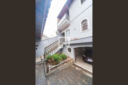 Casa à venda com 300m², 4 quartos e 4 vagas Casa à venda com 300m², 4 quartos e 4 vagasGaragem