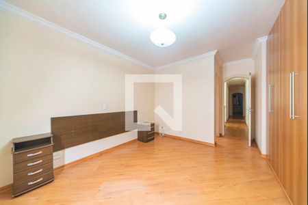 Casa à venda com 300m², 4 quartos e 4 vagas Casa à venda com 300m², 4 quartos e 4 vagasQuarto 1