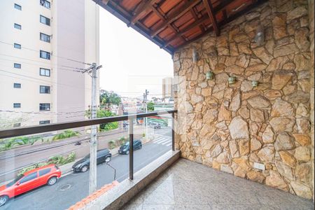 Casa à venda com 300m², 4 quartos e 4 vagas Casa à venda com 300m², 4 quartos e 4 vagasVaranda do Quarto 4