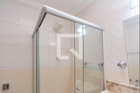 Casa à venda com 300m², 4 quartos e 4 vagas Casa à venda com 300m², 4 quartos e 4 vagasBanheiro do Quarto 1