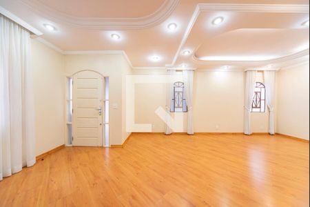 Sala de casa à venda com 4 quartos, 275m² em Vila Valparaíso, Santo André