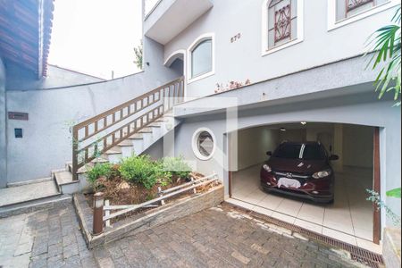 Casa à venda com 300m², 4 quartos e 4 vagas Casa à venda com 300m², 4 quartos e 4 vagasGaragem