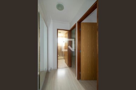 Hall de apartamento para alugar com 2 quartos, 60m² em Jardim Isis, Cotia