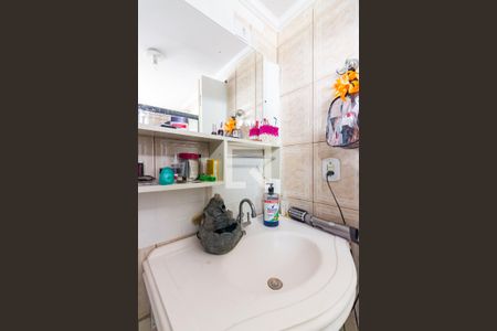 Banheiro de apartamento para alugar com 2 quartos, 55m² em Bandeiras, Osasco