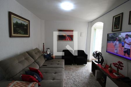 Sala de casa para alugar com 4 quartos, 182m² em Vila Renato (zona Norte), São Paulo