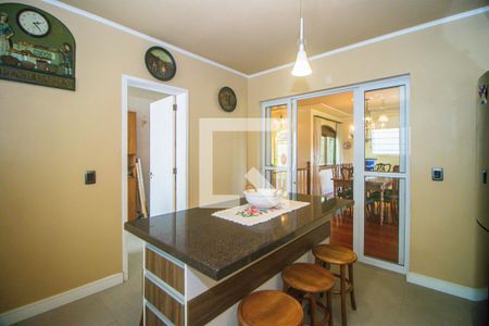 Casa à venda com 300m², 3 quartos e 4 vagas Casa à venda com 300m², 3 quartos e 4 vagasCozinha