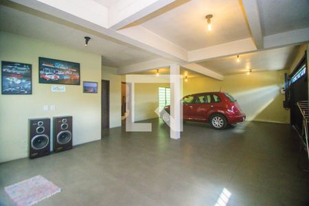 Casa à venda com 300m², 3 quartos e 4 vagas Casa à venda com 300m², 3 quartos e 4 vagasGaragem