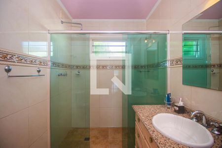 Casa à venda com 300m², 3 quartos e 4 vagas Casa à venda com 300m², 3 quartos e 4 vagasBanheiro Social