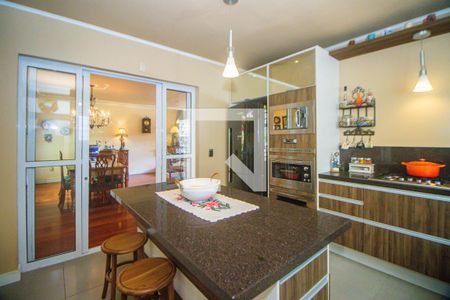 Casa à venda com 300m², 3 quartos e 4 vagas Casa à venda com 300m², 3 quartos e 4 vagasCozinha