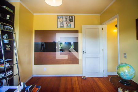 Escritório de casa à venda com 3 quartos, 300m² em Jardim Itu, Porto Alegre