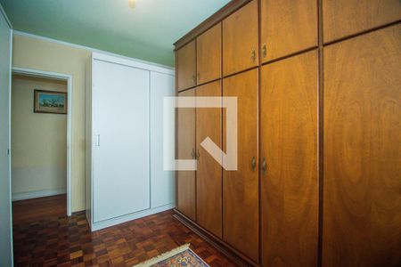 Casa à venda com 300m², 3 quartos e 4 vagas Casa à venda com 300m², 3 quartos e 4 vagasQuarto 1
