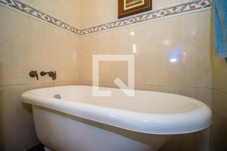 Casa à venda com 300m², 3 quartos e 4 vagas Casa à venda com 300m², 3 quartos e 4 vagasBanheiro da Suíte