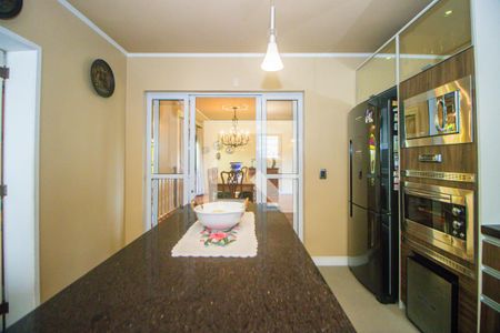 Casa à venda com 300m², 3 quartos e 4 vagas Casa à venda com 300m², 3 quartos e 4 vagasCozinha