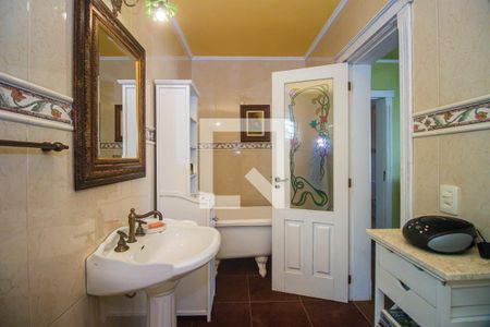 Casa à venda com 300m², 3 quartos e 4 vagas Casa à venda com 300m², 3 quartos e 4 vagasBanheiro da Suíte