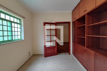 Casa à venda com 360m², 3 quartos e 4 vagasEscritório