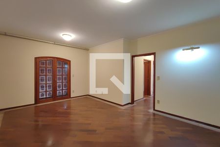 Casa à venda com 360m², 3 quartos e 4 vagasSala de Estar