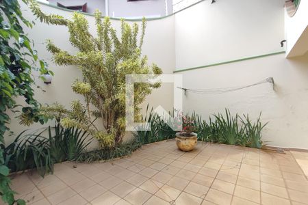 Casa à venda com 360m², 3 quartos e 4 vagasJardim - Quintal