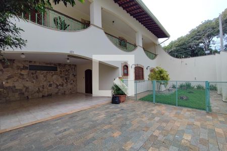 Casa à venda com 360m², 3 quartos e 4 vagasJardim - Quintal
