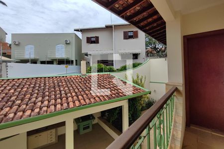 Casa à venda com 360m², 3 quartos e 4 vagasVaranda Quarto Suíte
