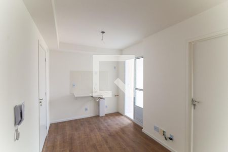 Sala/Cozinha de apartamento à venda com 2 quartos, 31m² em Vila Sônia, São Paulo