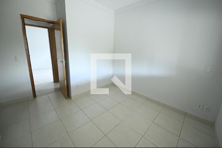 Casa de condomínio para alugar com 90m², 3 quartos e 2 vagas Casa de condomínio para alugar com 90m², 3 quartos e 2 vagasQuarto