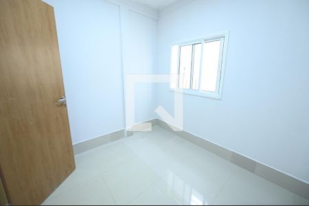 Quarto 1 de casa de condomínio para alugar com 3 quartos, 90m² em Chácaras Anhangüera, Goiânia