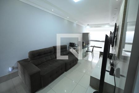 Sala de casa de condomínio para alugar com 3 quartos, 90m² em Chácaras Anhangüera, Goiânia
