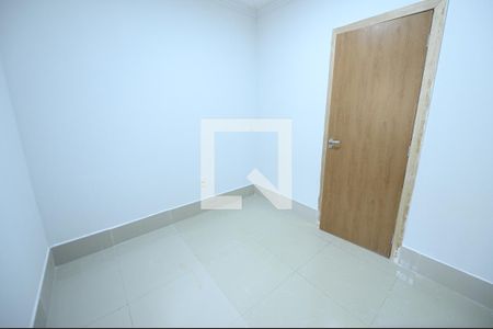 Quarto 1 de casa de condomínio para alugar com 3 quartos, 90m² em Chácaras Anhangüera, Goiânia