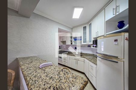 Apartamento para alugar com 127m², 3 quartos e 2 vagas Apartamento para alugar com 127m², 3 quartos e 2 vagasCozinha