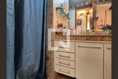 Apartamento à venda com 159m², 4 quartos e 3 vagasBanheiro