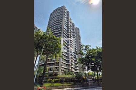 Apartamento à venda com 159m², 4 quartos e 3 vagasFachada