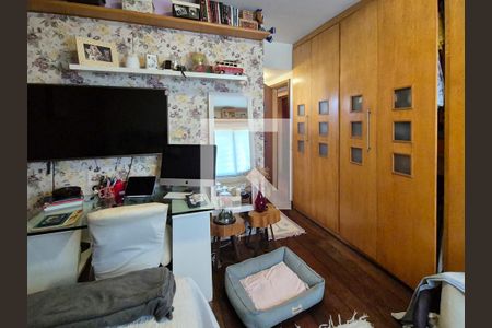 Apartamento à venda com 159m², 4 quartos e 3 vagasSuite 1