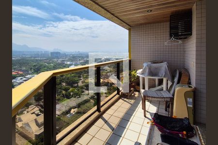 Apartamento à venda com 159m², 4 quartos e 3 vagasVaranda da Suite 2