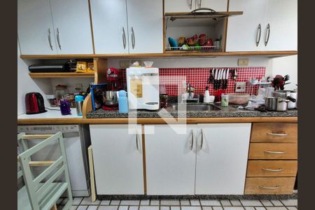 Apartamento à venda com 159m², 4 quartos e 3 vagasCozinha