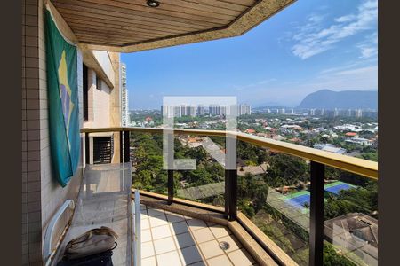 Apartamento à venda com 159m², 4 quartos e 3 vagasVaranda da Suite 2