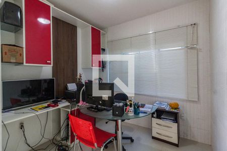 Escritório de casa para alugar com 3 quartos, 153m² em Barreiros, São José