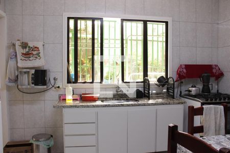 Casa à venda com 300m², 3 quartos e 8 vagasCozinha