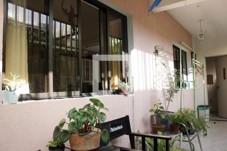 Casa à venda com 300m², 3 quartos e 8 vagasÁrea Externa