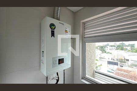 Área de serviço  de apartamento para alugar com 1 quarto, 44m² em Alto da Rua Xv, Curitiba