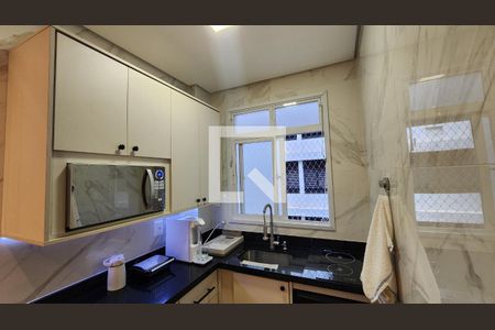 Studio para alugar com 30m², 1 quarto e 1 vaga Studio para alugar com 30m², 1 quarto e 1 vagaCozinha - Armários