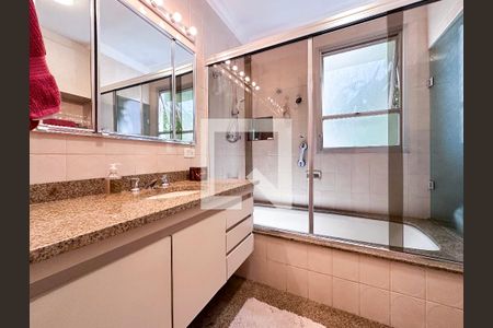 Apartamento à venda com 210m², 3 quartos e 2 vagasBanheiro Suíte