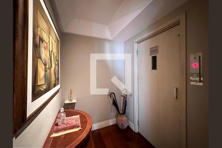 Apartamento à venda com 210m², 3 quartos e 2 vagasHall Social Apartamento