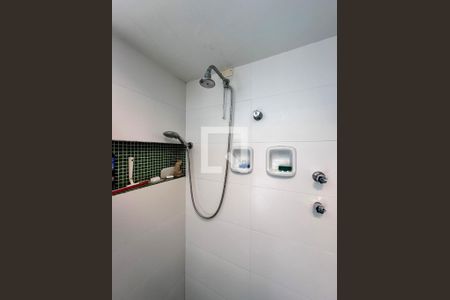 Apartamento à venda com 210m², 3 quartos e 2 vagasBanheiro Social