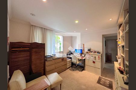 Apartamento à venda com 210m², 3 quartos e 2 vagasEscritório/Quarto 3