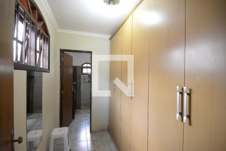 Casa à venda com 416m², 3 quartos e 3 vagasSuíte